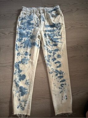 Levi's Cream and Blue Tie-Dye Skinny Jeans